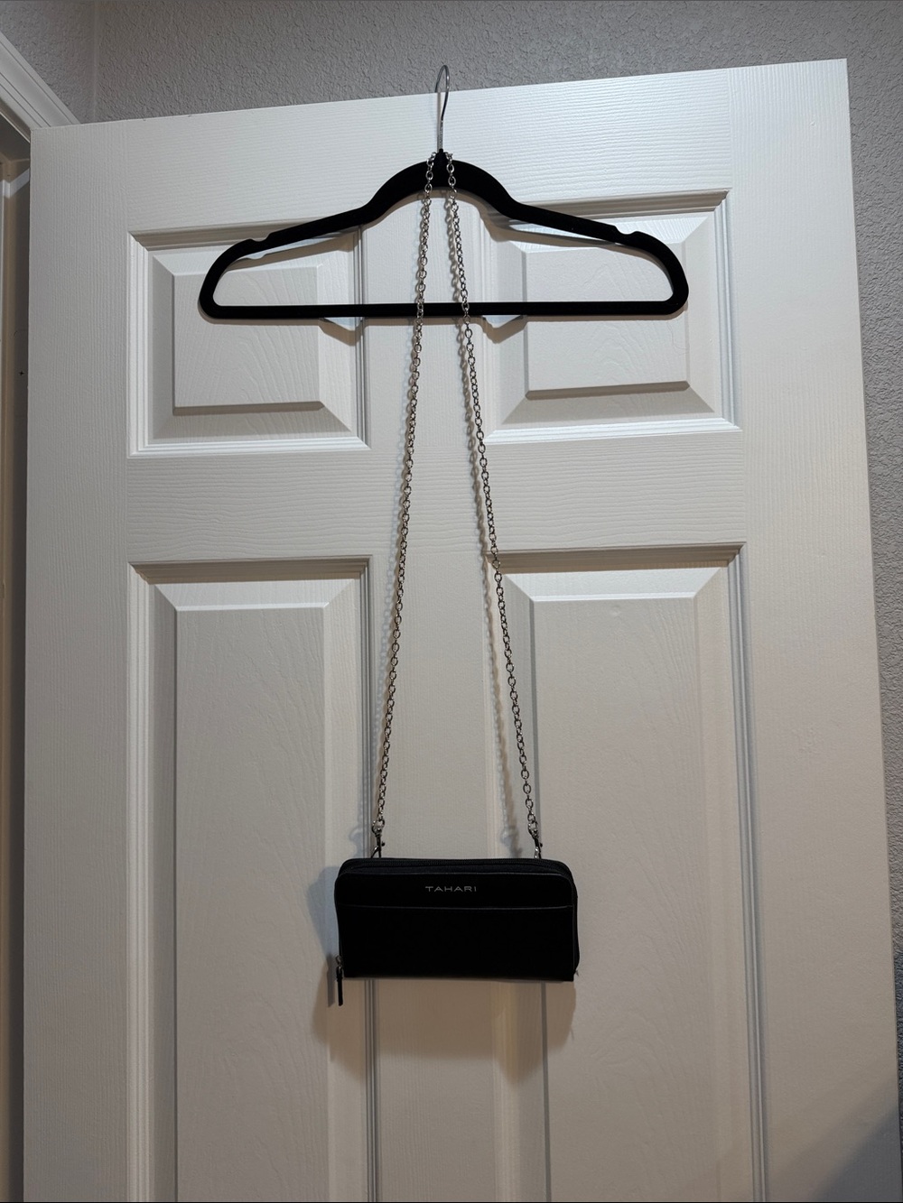 Tahari Black Chain Strap Crossbody Wallet Purse